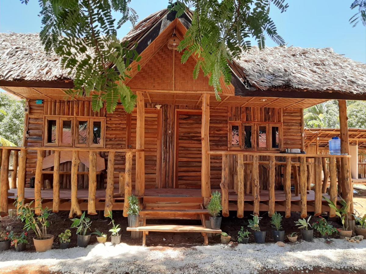 Travis Post Homestay Siquijor Exterior photo